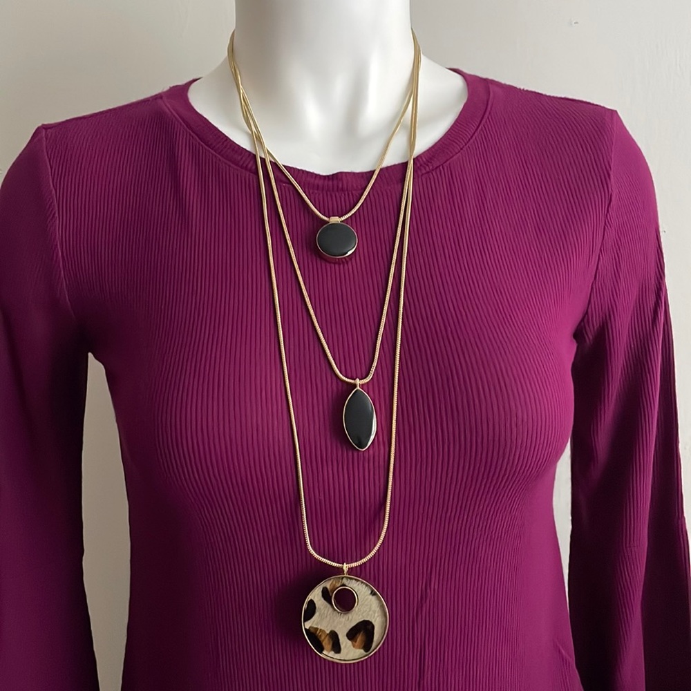 Chico’s reversible necklace